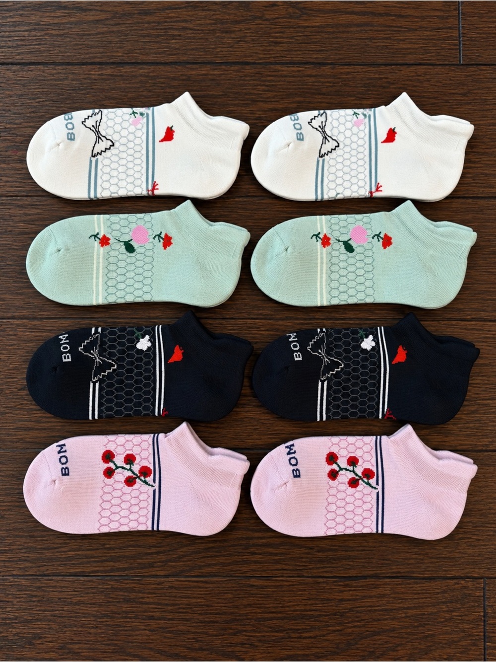 Bombas Women's Dinner Party Ankle Sock 8-Pack - BNWT Small